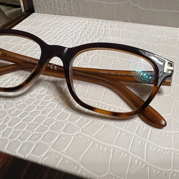 Tom Ford Eyeglasses with Case and Accessories - Picture 11 of 16